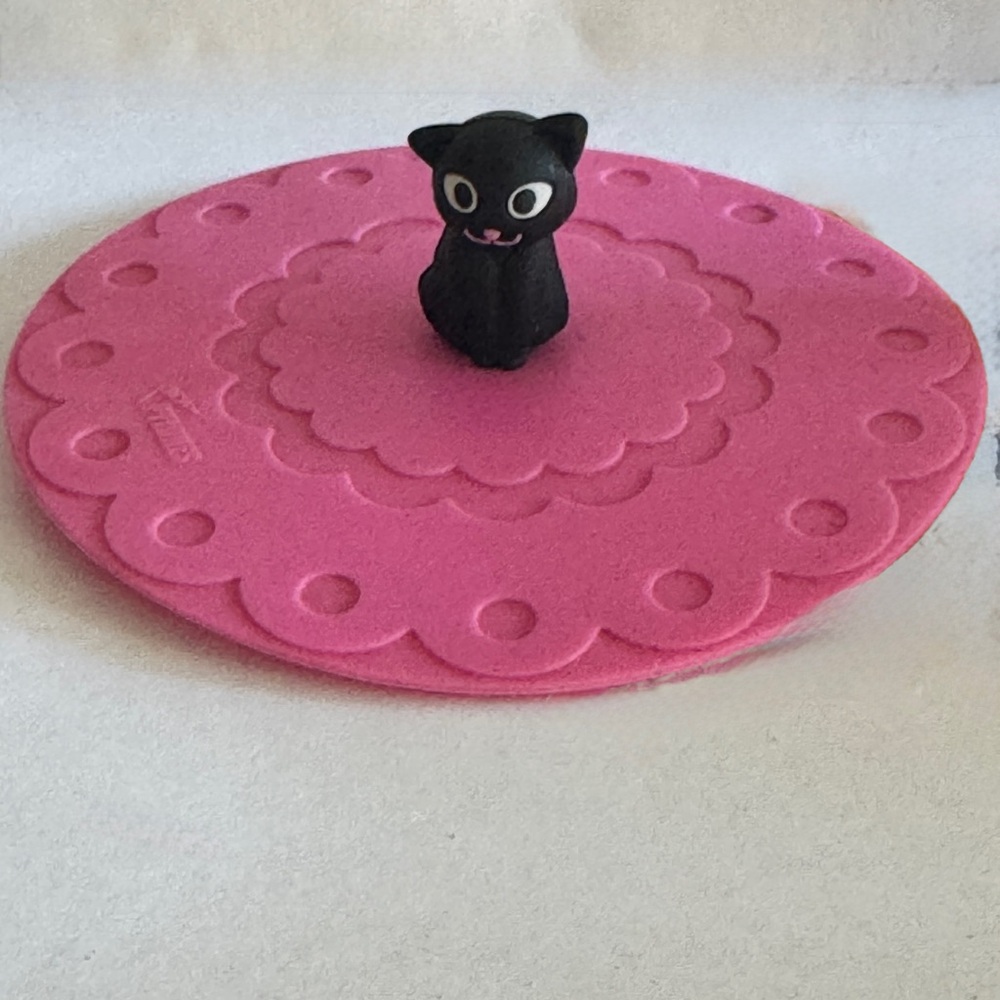 PYLONES STUDIO Silicone Lids for Mugs - Set of 2 - Black Cat and Fox - Picture 3 of 10